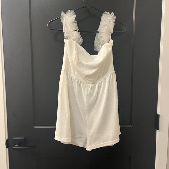 NWT Lulu's White Romper with Tulle Accents Bridal/Graduation Size Small - Picture 1 of 6